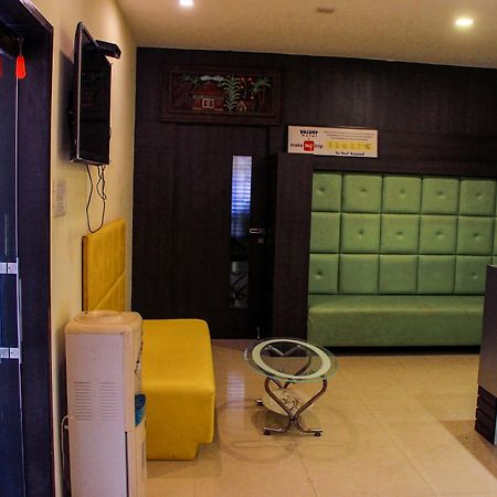 Oyo 5765 Chennai Residency T Nagar Exterior foto