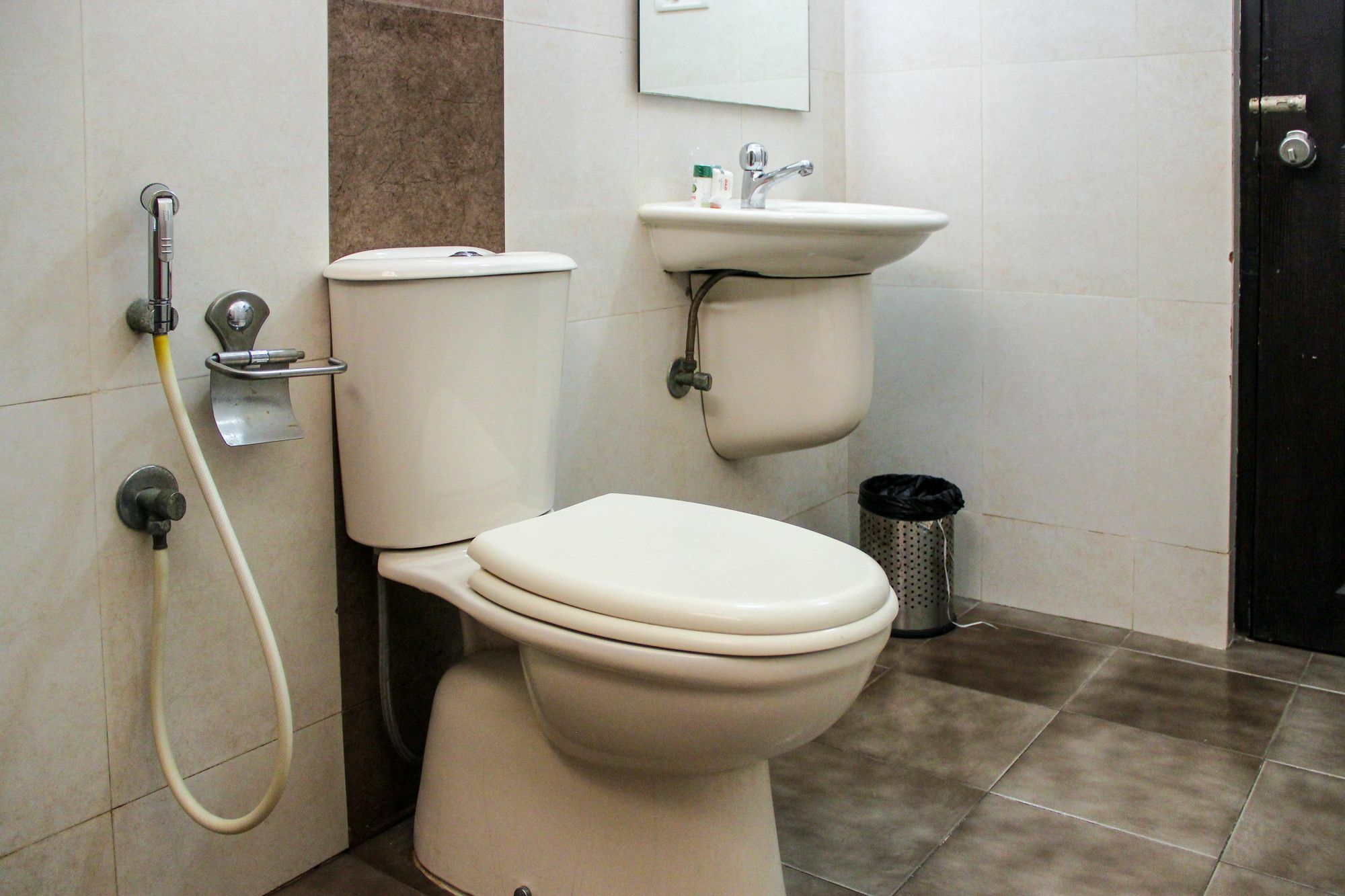 Oyo 5765 Chennai Residency T Nagar Exterior foto